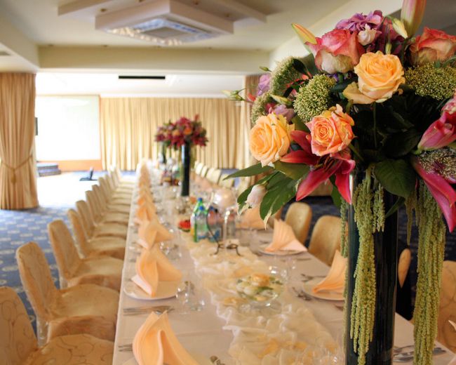 Weddings & banquets